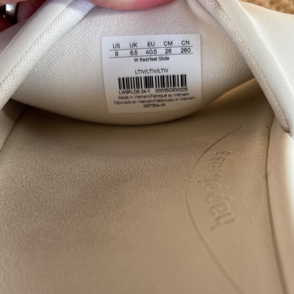 lululemon athletica white Slide Sandals - Picture 4 of 4